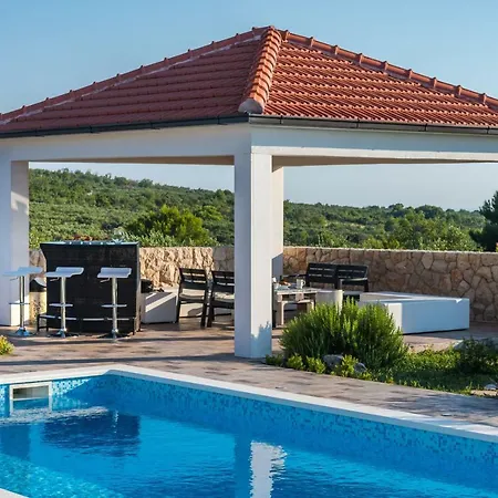 Villa Daly Primosten