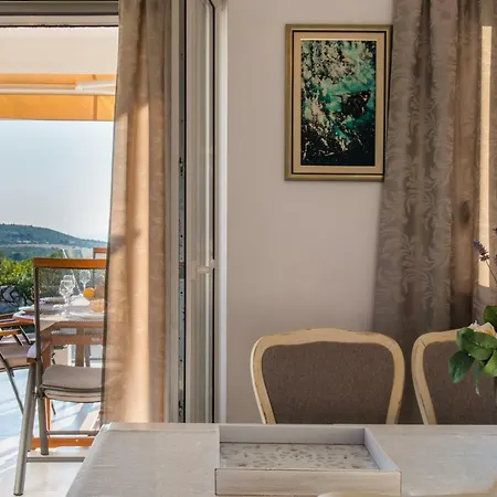 Daly Villa *